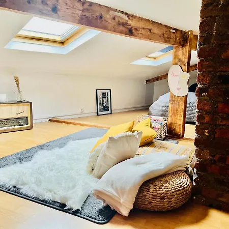 Direct Views Of Eiffel Tower & Sacre-coeur From Mezzanine - 10 Mins To Center Paris